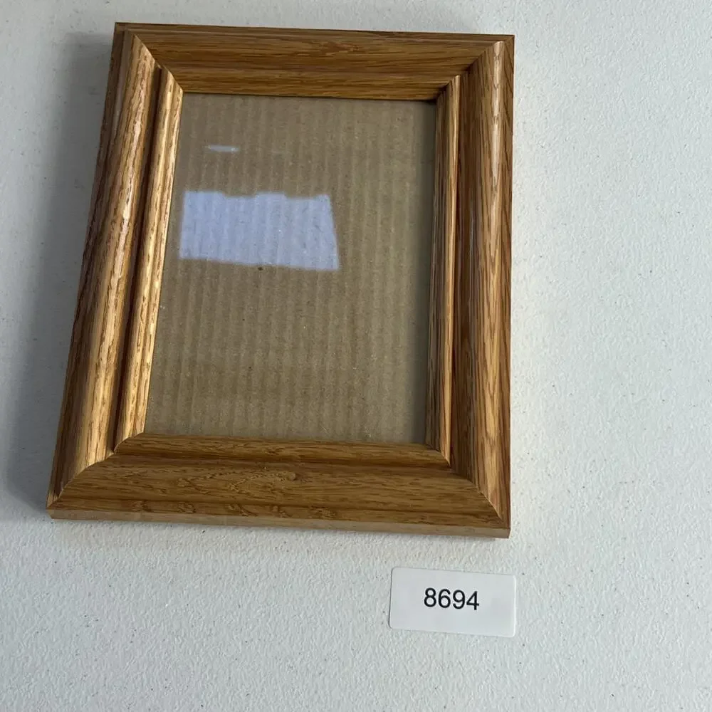 Vintage Wood Grain Picture Frame Fits 5x7 Photos